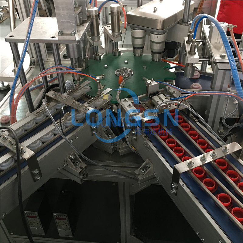 Automatic plastic push pull cap machine lid o ring assembly closing machine